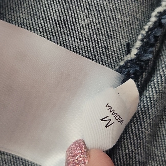 Bebe Patch Jean Jacket with Side Pockets, Size: M - Picture 12 of 12